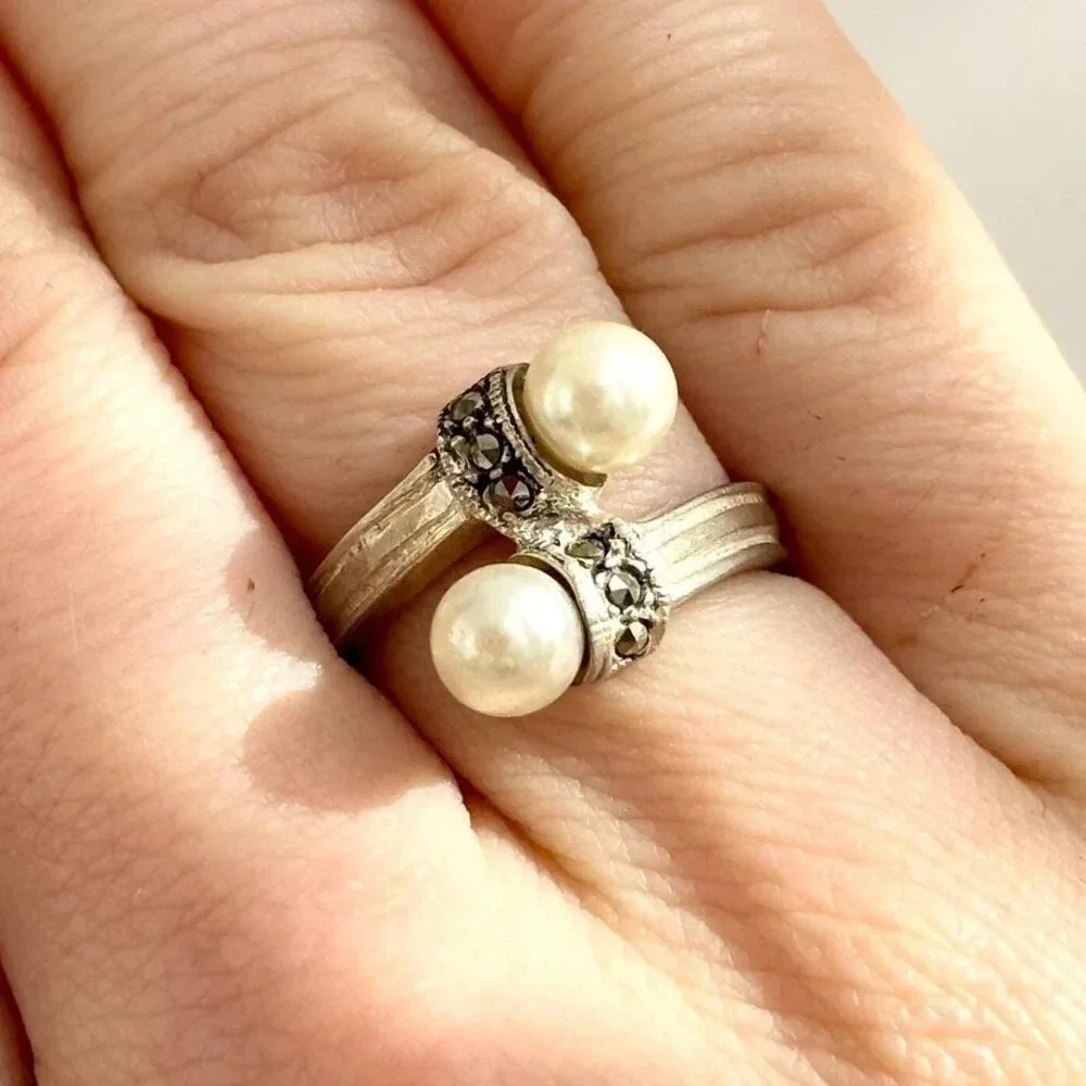 Sterling Faux Pearl Marcasite Adorned Vintage 925 Stamped Wrap Ring - sz 6
